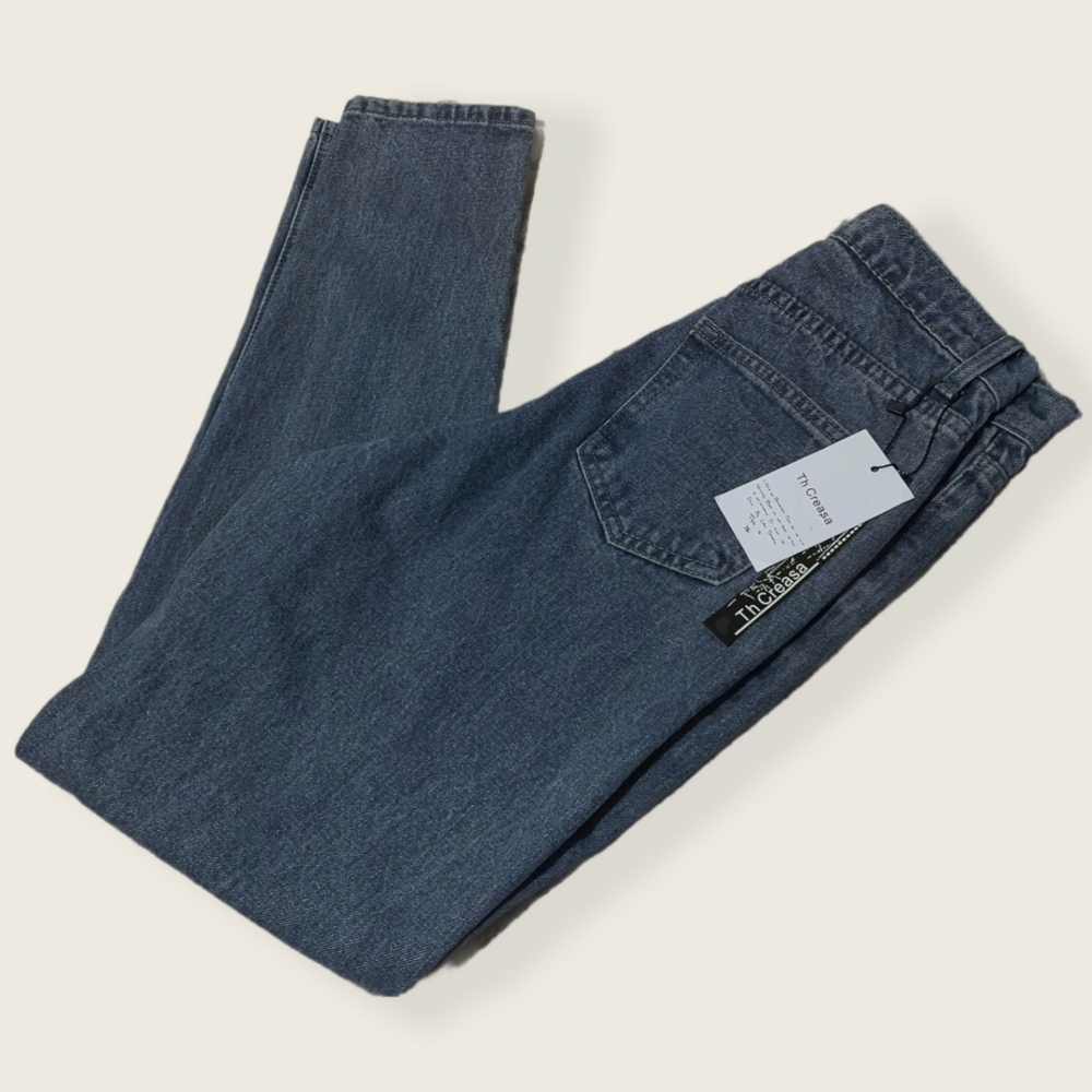 ThCreasa SHORT Super High-Waisted Mom Jeans